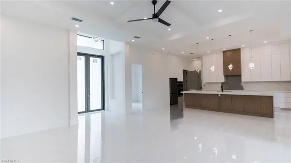 649 Golden Gate BLVD E, Naples, FL 34120