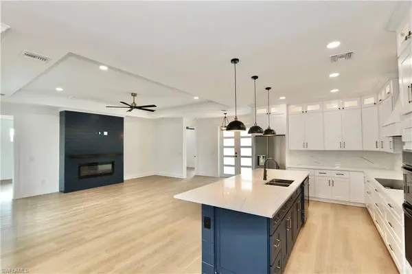 539 37th AVE NW, Naples, FL 34120