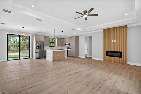 3225 43rd AVE NE, Naples, FL 34120