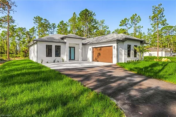 4210 66th AVE NE, Naples, FL 34120