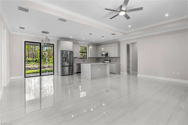 4210 66th AVE NE, Naples, FL 34120