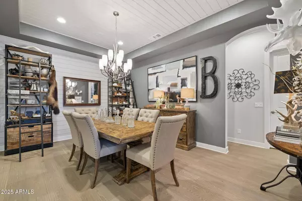 3694 E ASTER Drive, Chandler, AZ 85286