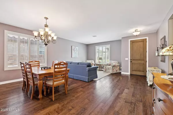 726 W TALLOW TREE Avenue, San Tan Valley, AZ 85140