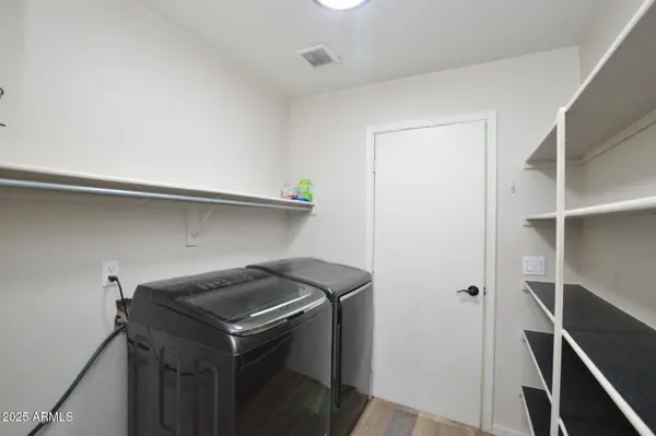 2812 W SUNSHINE BUTTE Drive, San Tan Valley, AZ 85144