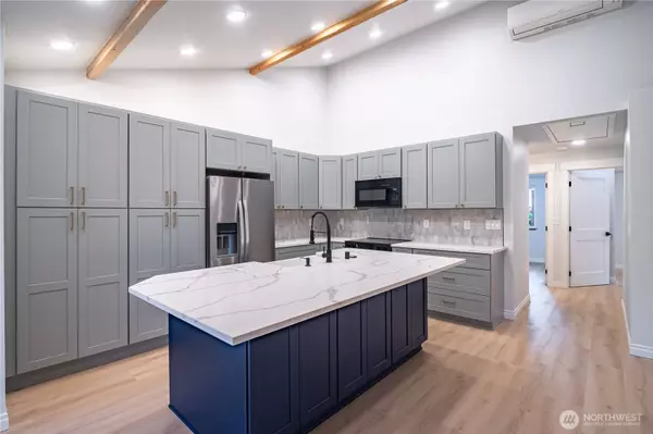 2802 Garden CT #A, Steilacoom, WA 98388