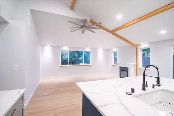 2802 Garden CT #A, Steilacoom, WA 98388