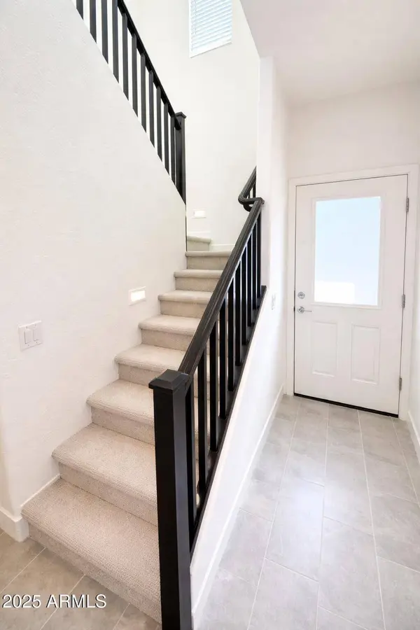 4043 E PONY Lane #102, Gilbert, AZ 85295