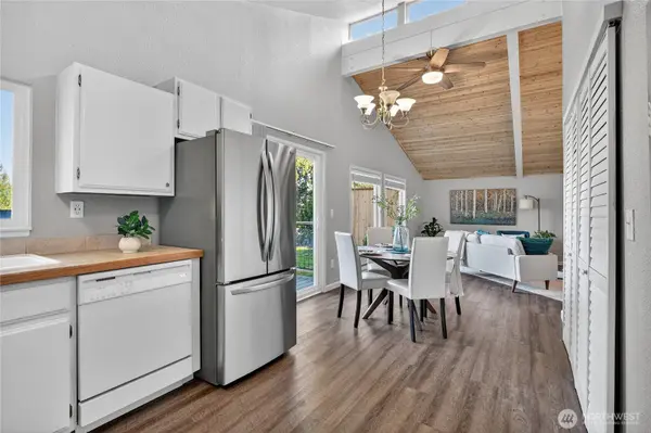 2428 McGregor DR SE, Port Orchard, WA 98366