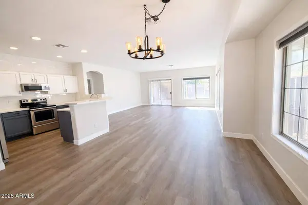 2633 E WATERVIEW Court, Chandler, AZ 85249