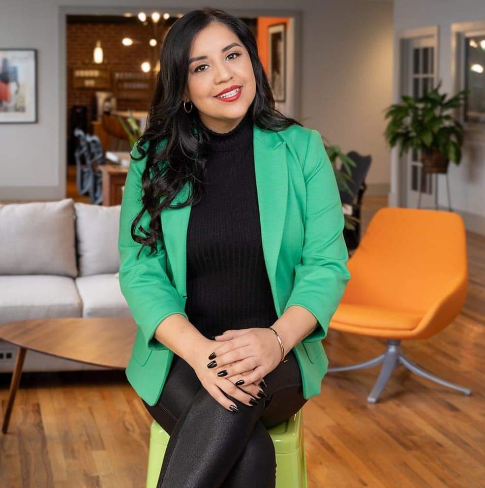 Mari Dominguez - Cobb County Real Estate Agent