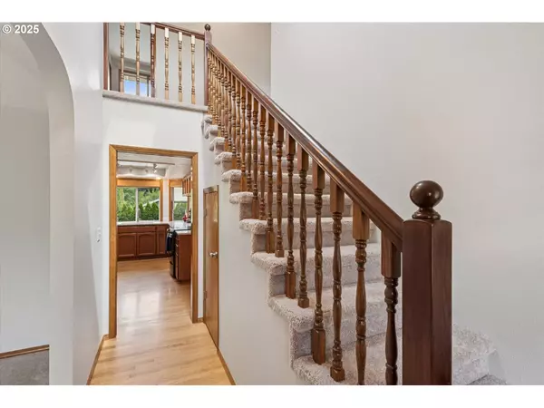 10627 SW TUALATIN DR, Portland, OR 97224