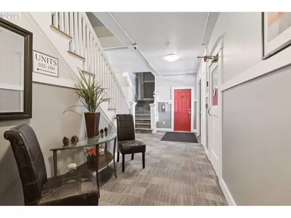 1104 SW COLUMBIA ST #206, Portland, OR 97201