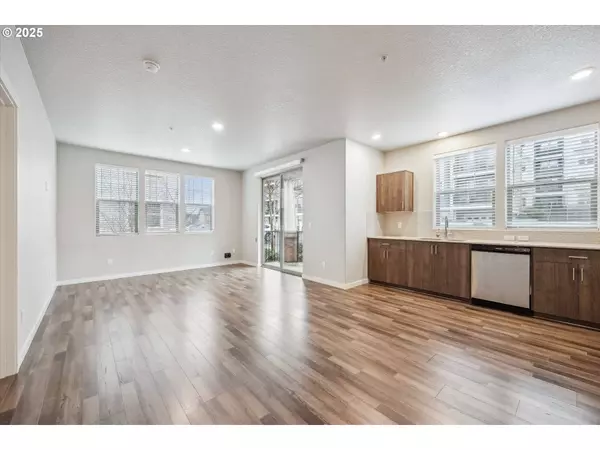 17137 SW APPLEDALE RD #102, Beaverton, OR 97007