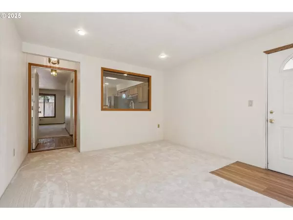 3441 SW VERMONT ST, Portland, OR 97219