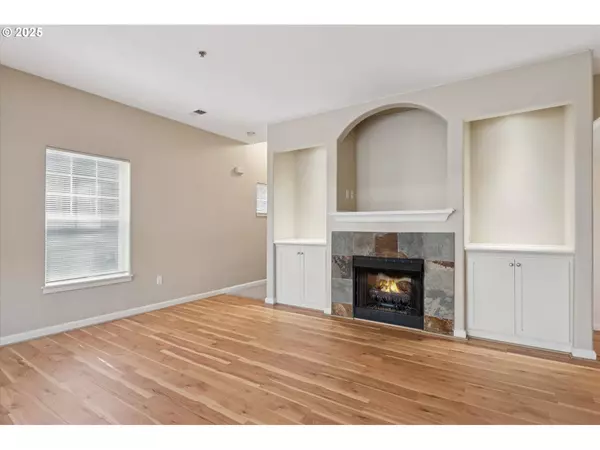 1000 SW 170TH AVE #201, Beaverton, OR 97003