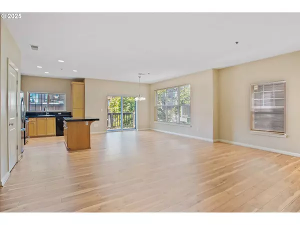 1000 SW 170TH AVE #201, Beaverton, OR 97003