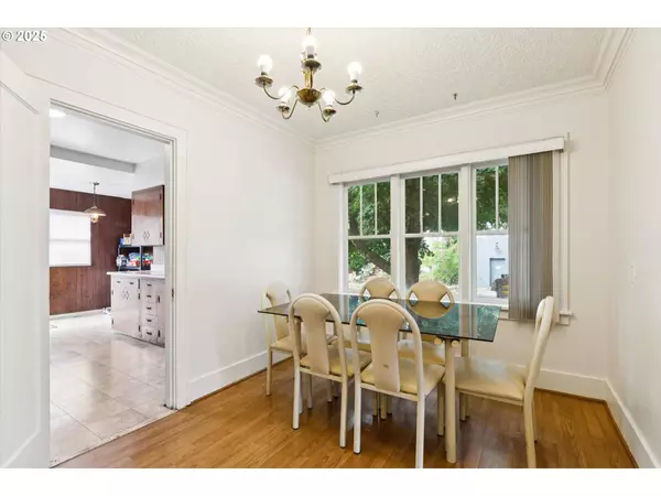 1654 N KILLINGSWORTH ST, Portland, OR 97217