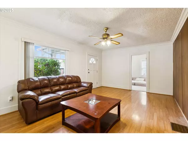 1654 N KILLINGSWORTH ST, Portland, OR 97217