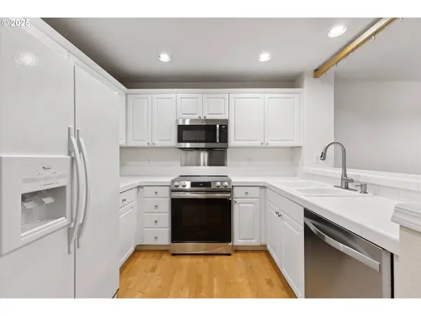 6496 NW WENMARIE DR, Portland, OR 97229