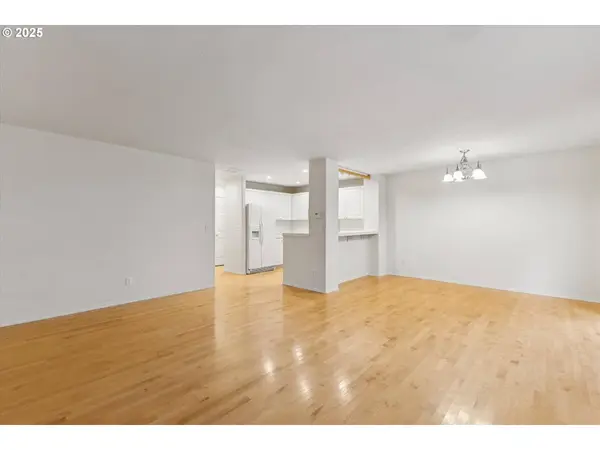 6496 NW WENMARIE DR, Portland, OR 97229