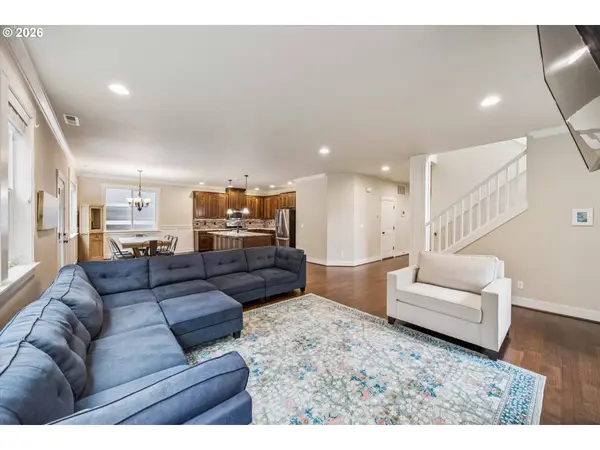 7752 SW CHARLES TER, Beaverton, OR 97007