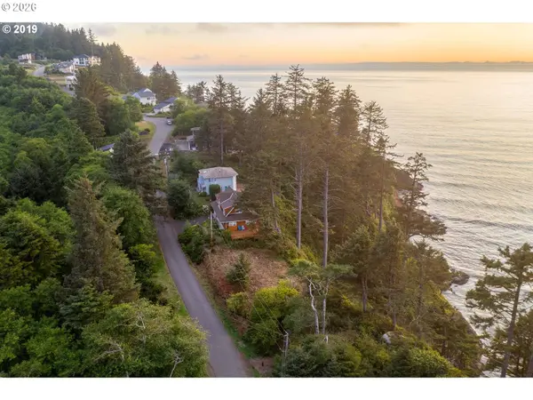 S Beach RD, Neskowin, OR 97149