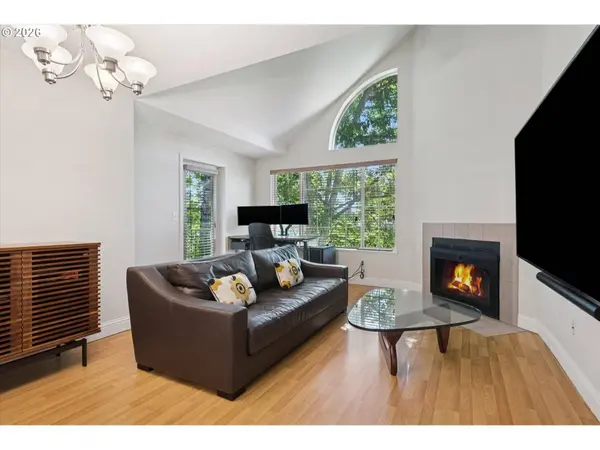 17618 NW SPRINGVILLE RD, Portland, OR 97229