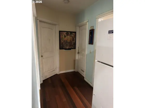 9918 NE PRESCOTT ST, Portland, OR 97220