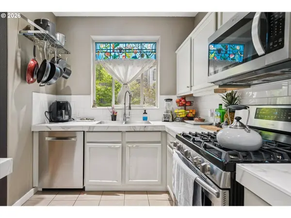 1401 SW EDGEFIELD MEADOWS CT, Troutdale, OR 97060