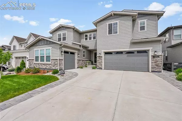 6912 Sunstrand CT, Castle Pines, CO 80108