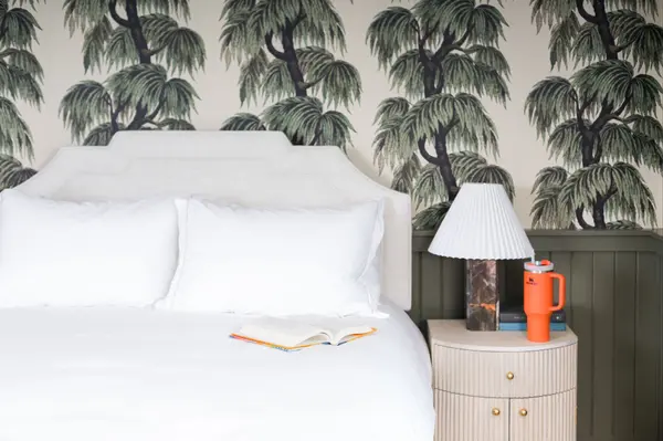 H Bed Detail 2