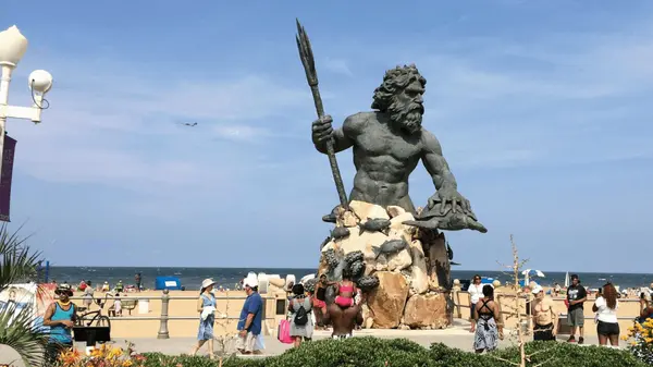 Living in Virginia Beach, Virginia: What to Know Before You Move