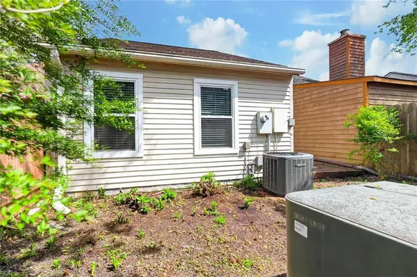 1429 Gannet RN, Virginia Beach, VA 23451