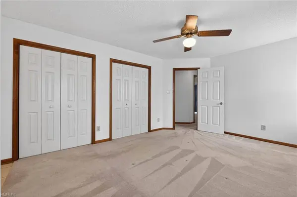 1528 Galvani DR, Virginia Beach, VA 23454