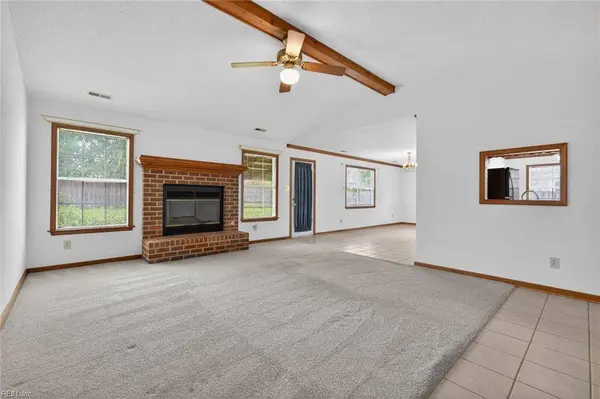 1528 Galvani DR, Virginia Beach, VA 23454