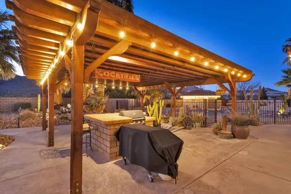 31024 Rabbit Springs Rd, Lucerne Valley, CA 92356-8316