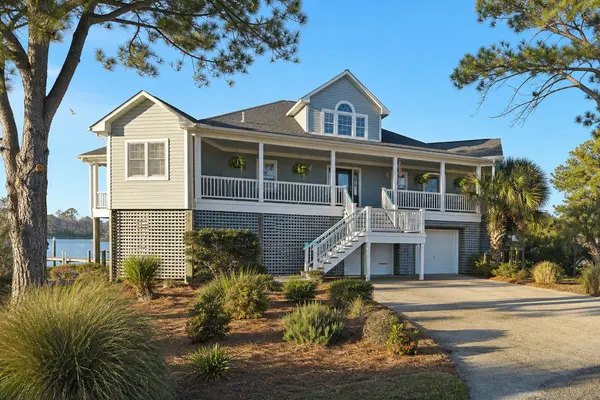 Why Beaufort NC Attracts Waterfront Home Investors,Vicki Lemmond