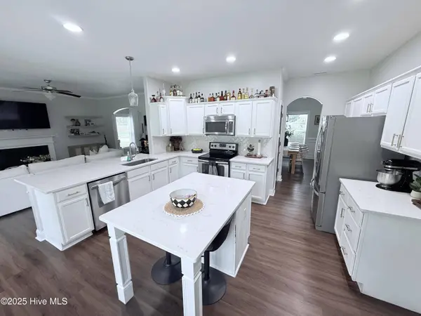 805 Oleander ST, Jacksonville, NC 28540