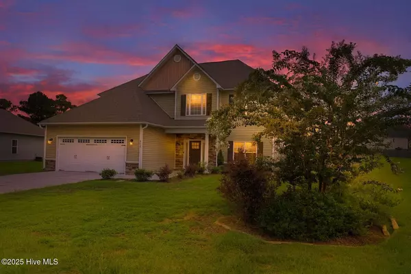 502 Shipyard CT, Swansboro, NC 28584