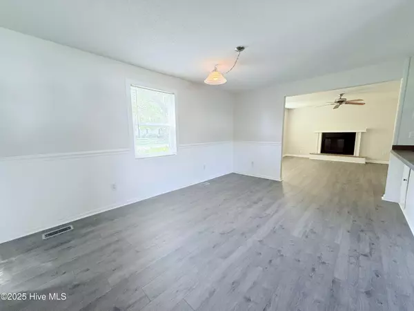 133 Charles ST, Beaufort, NC 28516