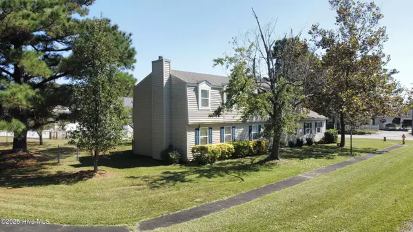 133 Charles ST, Beaufort, NC 28516