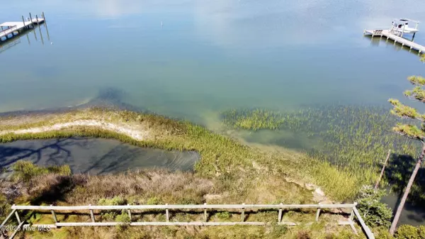 980 Crow Hill RD, Beaufort, NC 28516