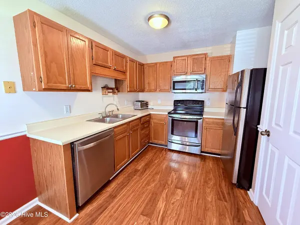 600 N 35th ST #103, Morehead City, NC 28557