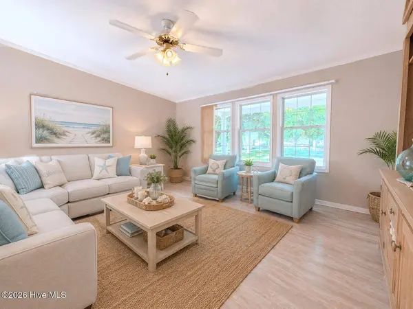 214 Sea Horse DR, Cedar Point, NC 28584