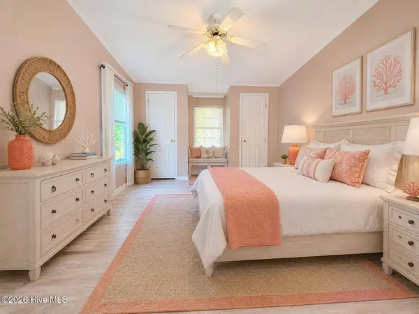 214 Sea Horse DR, Cedar Point, NC 28584