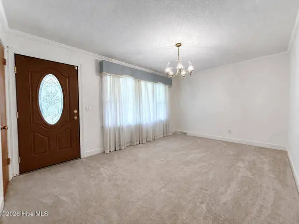 201 Forest DR, La Grange, NC 28551