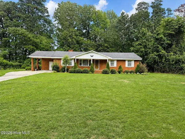 201 Forest DR, La Grange, NC 28551