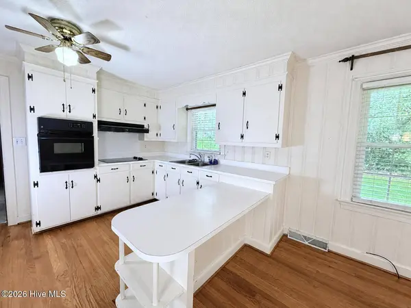 201 Forest DR, La Grange, NC 28551