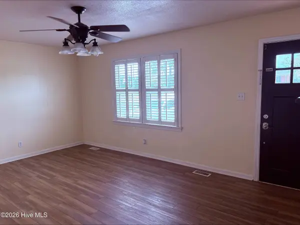 2103 Hilltop LN, Goldsboro, NC 27530