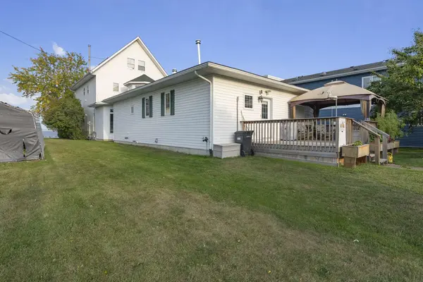 607 Lakeshore Dr, Cold Lake, AB T9M 1B1